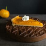 Caramel pumpkin pie