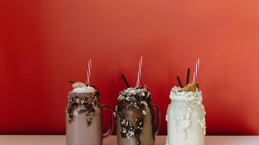 Oreo shape in three glass