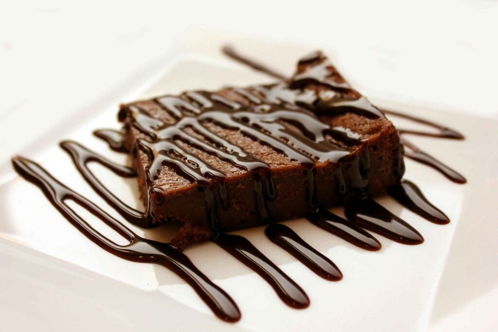 Brownie served in a plate