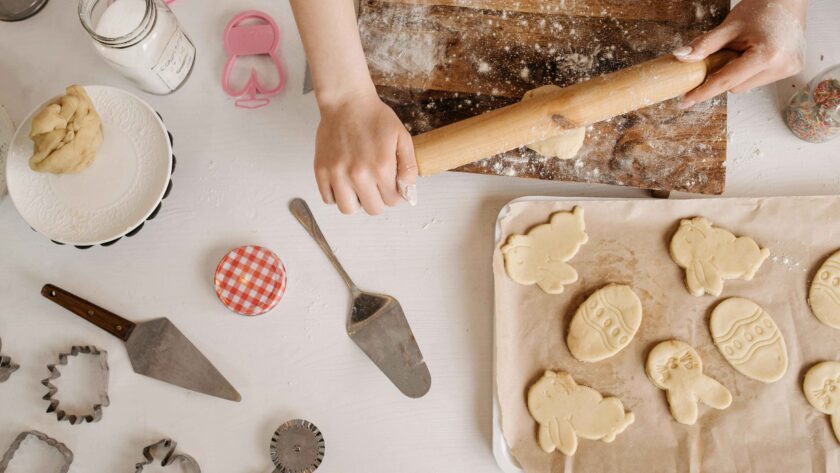 Easter Cookie is being made