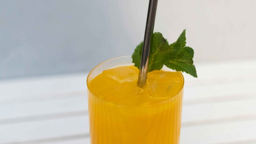 Mango Mojito serves in a glass