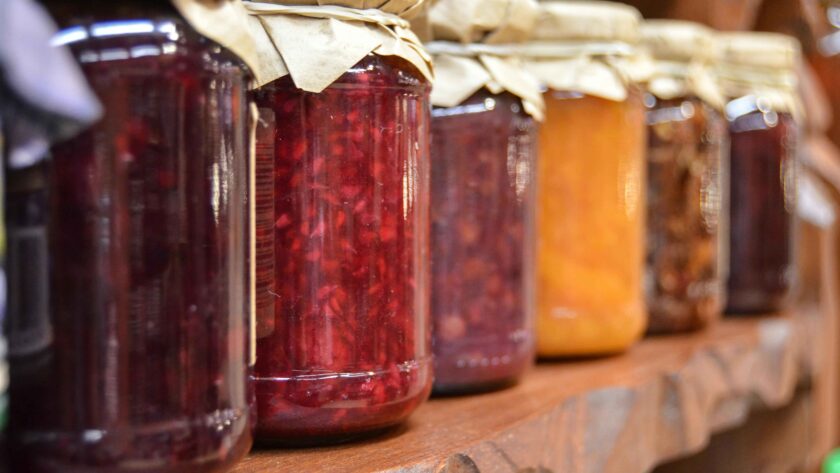 Mango Jam kept in a jar
