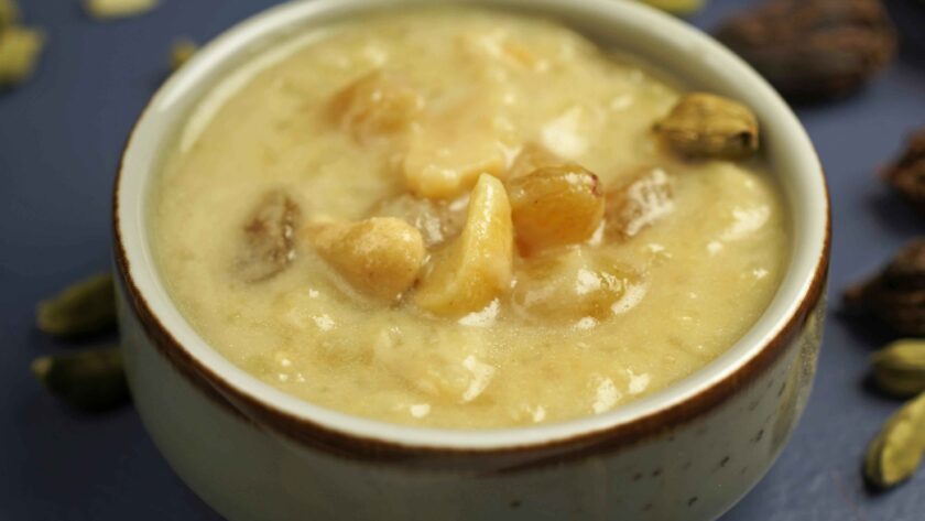 Gur ki Kheer served in a bowl