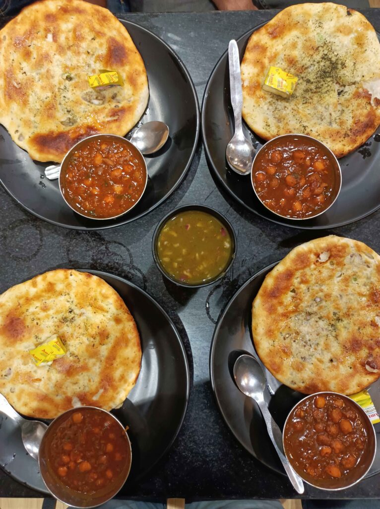 Chole Kulche served in four plate